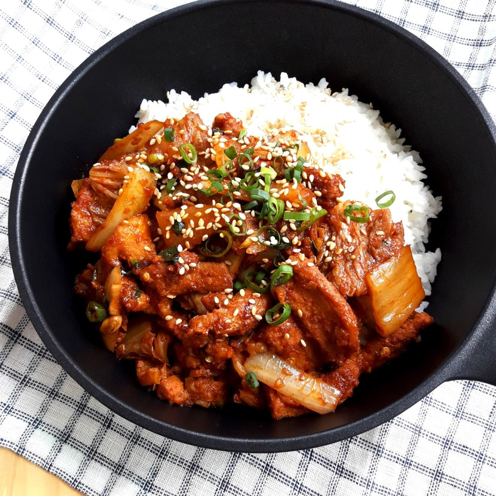 제육덮밥